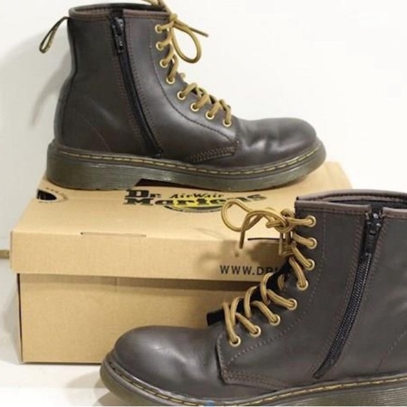 Kids Dr Martens Size 3 - Picture 1 of 6